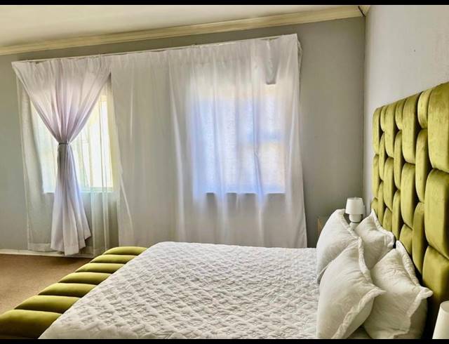3 BEDROOM HOUSE FOR SALE IN SONNEVELD